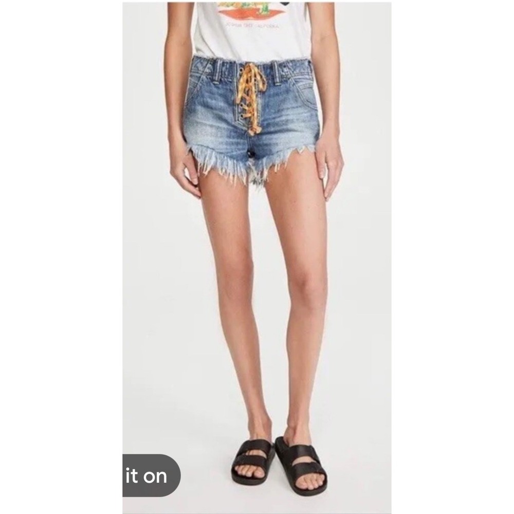 Free People We The Free Becket Lace Up Frayed Denim Cut Off Shorts Womens Sz 29